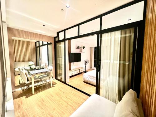Novotel Residential Tower at Acqua Private Residences Mandaluyong - Makati