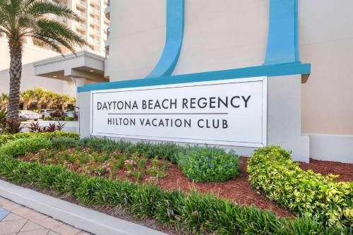 Фотография из галереи Hilton Vacation Club Daytona Beach Regency в Дейтона-Бич