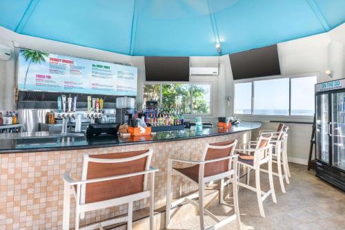 Кухня или мини-кухня в Hilton Vacation Club Daytona Beach Regency
