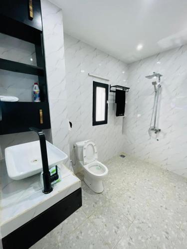 Ванна кімната в THE DUPLeX