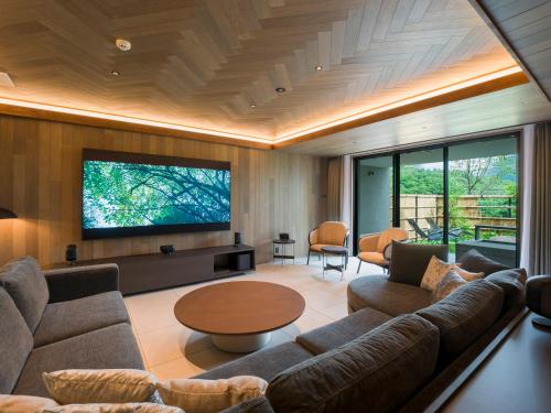 TV a/nebo společenská místnost v ubytování Rakuten STAY TERRACE Hakone Kowakudani