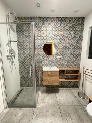 Bilik mandi di Domki hopSolina