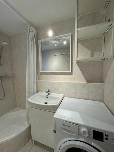 Koupelna v ubytování 2 Zimmer Apartment mit kostenlosem Parkplatz