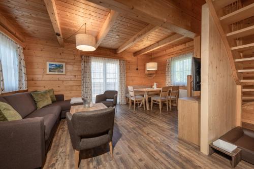 Χώρος καθιστικού στο AlpenParks Hagan Lodge Altaussee