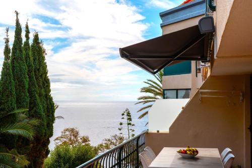 Central Sea View by Amazing Madeira
