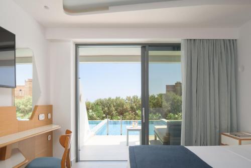 Πισίνα στο ή κοντά στο Lyttos Mare