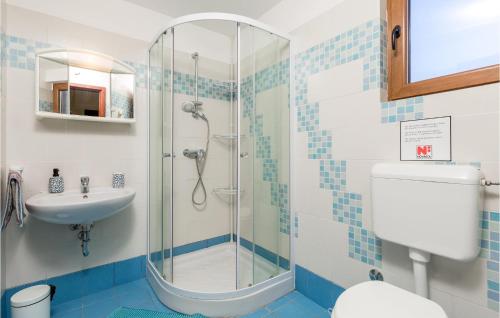 a bathroom with a shower and a sink at Gorgeous Home In Zgaljici With Sauna in Žgaljić
