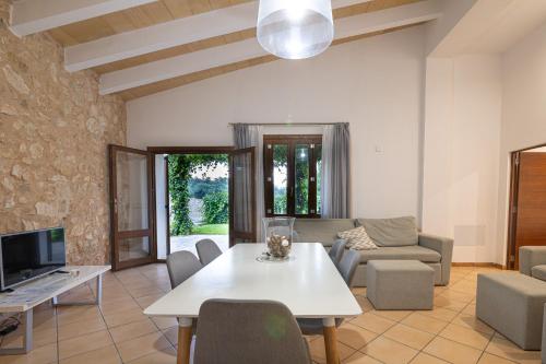 Apartamento Son Calo C by Rentallorca