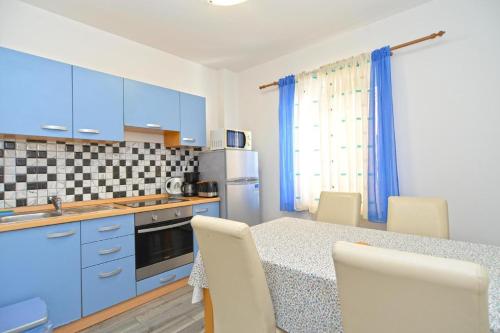 Lovely flat just steps from the beach