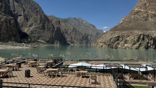 Foto dalla galleria di Horizon Resort Attabad Lake Hunza a Valle dell'Hunza