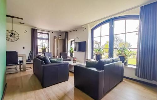 Χώρος καθιστικού στο Cozy Home In Den Ham With Kitchen