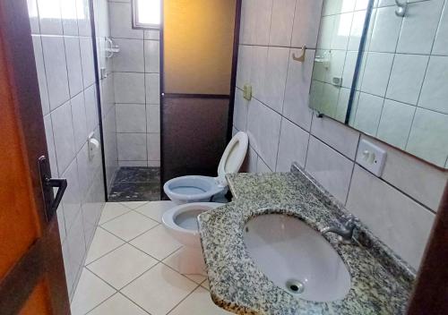 Bilik mandi di Pousada Nereidas