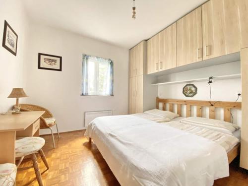 Posteľ alebo postele v izbe v ubytovaní Family Apartments Viva close to the Beach
