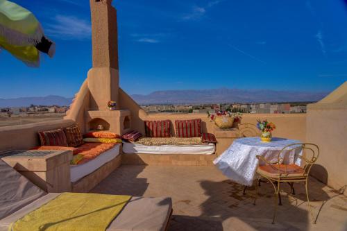 Un lugar para sentarse en Riad Jnane Ines