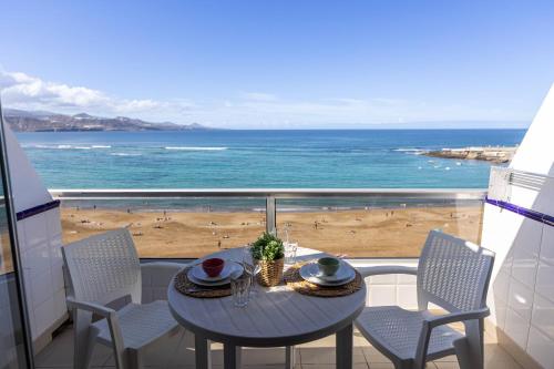 Estudio frente a la playa de Las Canteras S63