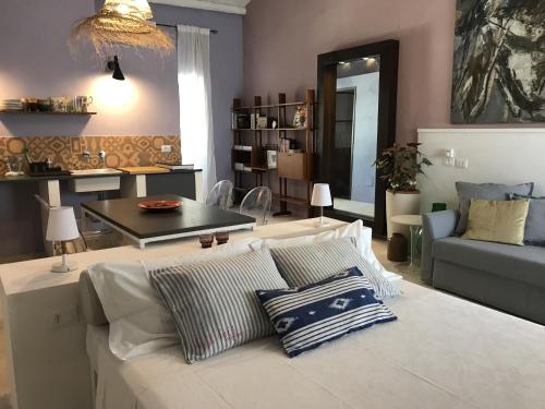 Posezení v ubytování CasapiuHolidaySicilia-Adults Only