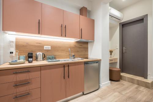 Aeiphoria Suites & Rooms - Athens
