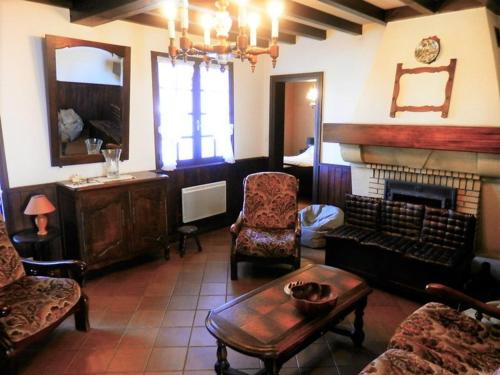 Photo de la galerie de l'établissement Maison Calme 3 Chambres, Jardin, Animaux Bienvenus, Proche Plage - FR-1-379-70, à Vieux-Boucau-les-Bains