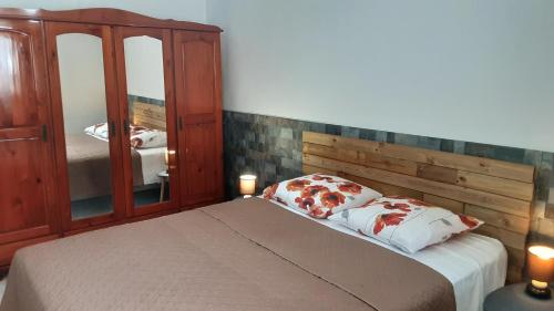 Ένα ή περισσότερα κρεβάτια σε δωμάτιο στο VILLA Charly, Spacieux appartement proche Deshaies