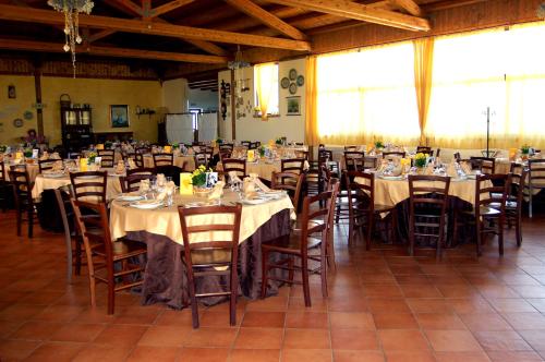 A restaurant or other place to eat at Il Giardino Del Sole