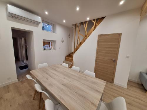 Χώρος καθιστικού στο Le Petit Chez Soi maison