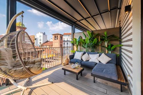 Terrazza con Jacuzzi e Vista Iconica sul Duomo