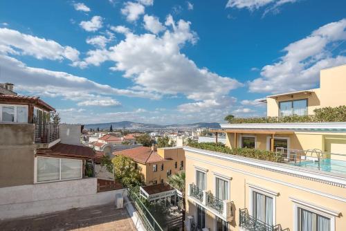 Modern 2BDR Flat w Hot Tub & Big Terrace in Plaka