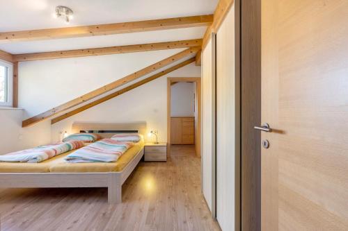 Ένα ή περισσότερα κρεβάτια σε δωμάτιο στο Apartment Kastelaz