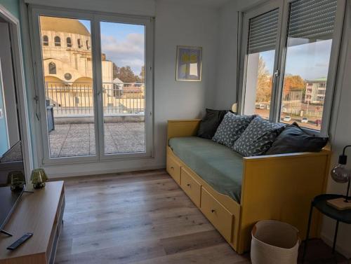 Appartement moderne avec terrasse et vue panoramique