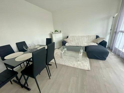 Photo de la galerie de l'établissement Lovely flat near Paris, 2bedrooms 6ppl, à Aubervilliers