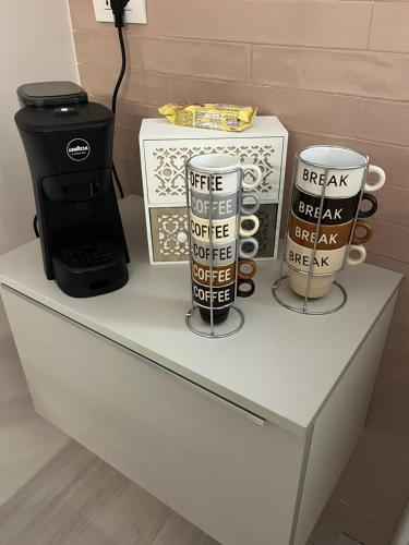 อุปกรณ์ชงชาและกาแฟของ Maison del Ducato Suite Parmigianino