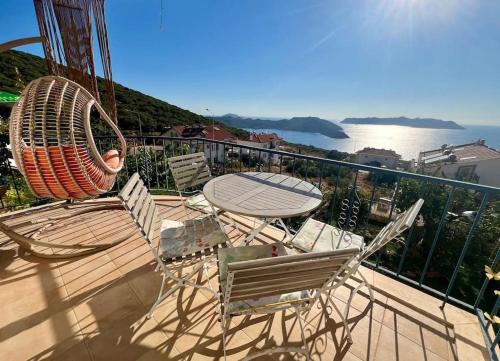 Deniz manzaralı Kaş evi