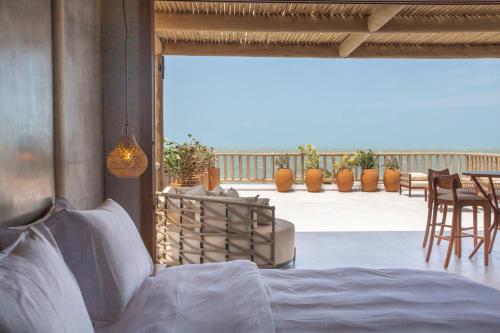 Yemanjá Hotel by Preabeach Experienceにあるバルコニーまたはテラス