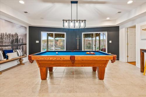 Τραπέζι μπιλιάρδου στο Ultimate Lka Retreat Boatdock Heated Pool Hottub