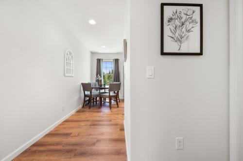 Φωτογραφία από το άλμπουμ του 5a Huckleberry Lane σε Bernard