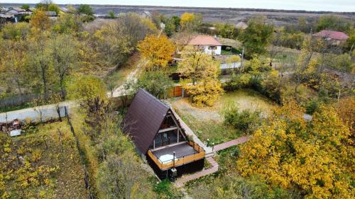 Peisaj natural din apropierea acestui chalet