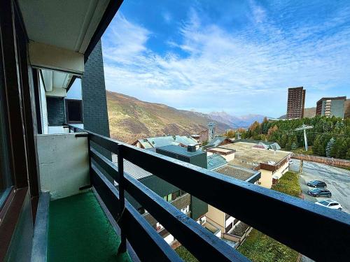 Studio idéal couple, au pied des pistes avec balcon et équipements complets - Les Menuires - FR-1-452-102