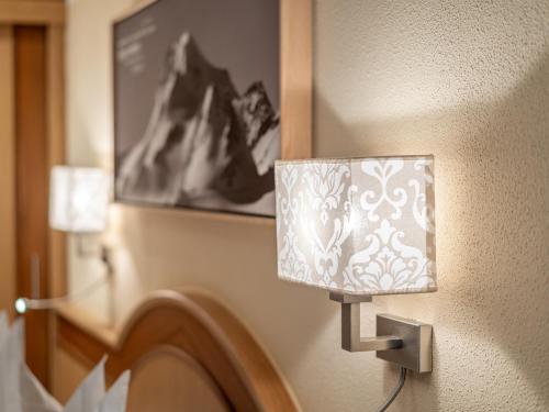 a lamp on the side of a wall at Haus Annakogl und Haus Barbara in Obergurgl