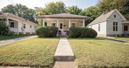 Κήπος έξω από το Cairo St Bungalow