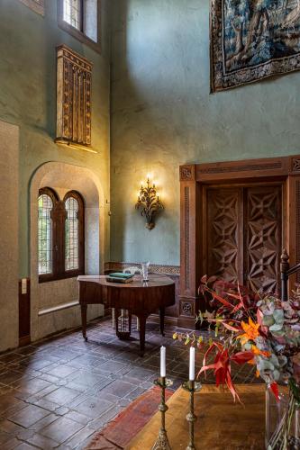 Гостиная зона в Queens hacienda alamedilla Toledo