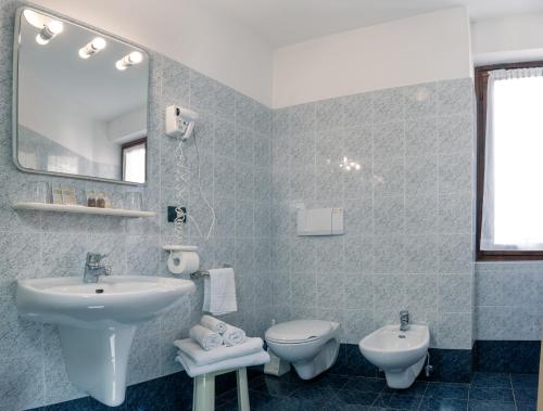 Koupelna v ubytování Hotel Irma
