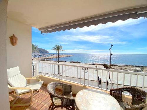 Fotografie z fotogalerie ubytování Apto Castillo Vistamar 1a Línea Nova Sun Holiday v destinaci Moraira