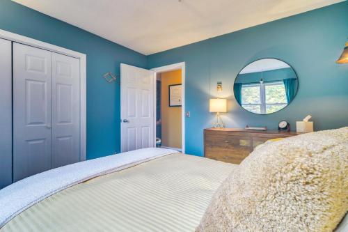 Gallery image of Greenwood Condo Less Than Half-Mi From Mt Abram Bike Park in Greenwood