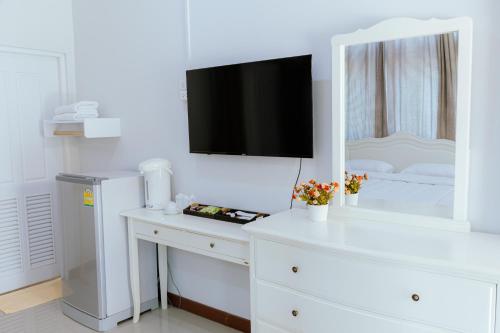 TV a/nebo společenská místnost v ubytování Ake camping pakchong