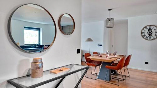 Lux Suite by LovelyStay