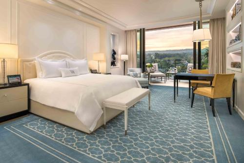 Waldorf Astoria Beverly Hills Image