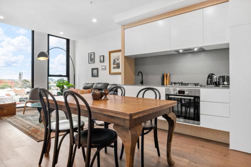 Kuchyň nebo kuchyňský kout v ubytování The Photographers' Gallery