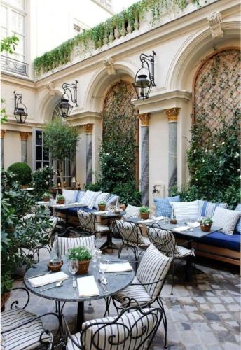 Chic appartement en plein cœur de Paris