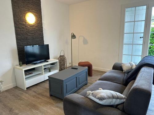 Fotografie z fotogalerie ubytování Maison 4 chambres avec jardin v destinaci Mont-de-Marsan