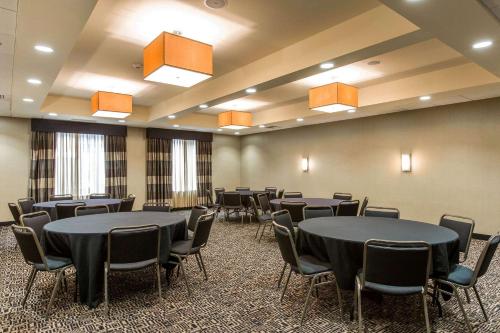 Бизнес-центр и/или конференц-зал в Cambria Hotel Rapid City near Mount Rushmore